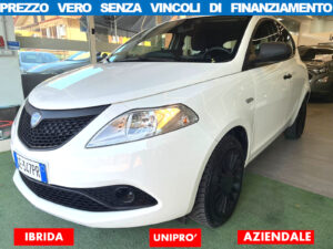 Lancia Ypsilon 1.0 69CV hybrid 2021 35.000KM CERTIFICATI Silver UNIPRO